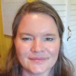 Profile picture of April Thomas